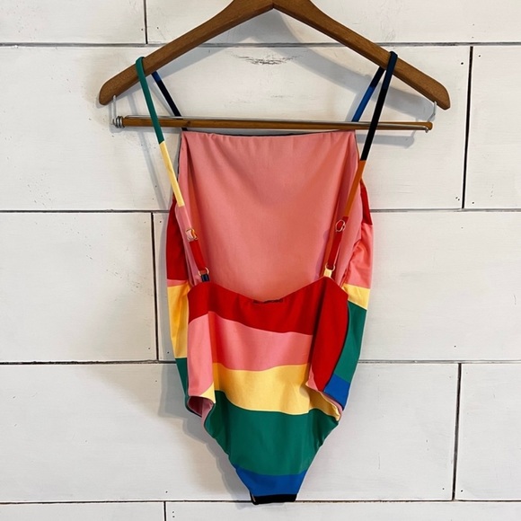 Billabong X Sincerely Jules Mas Fiesta One
Piece Swimsuit. Size Small. N… - Picture 6 of 15